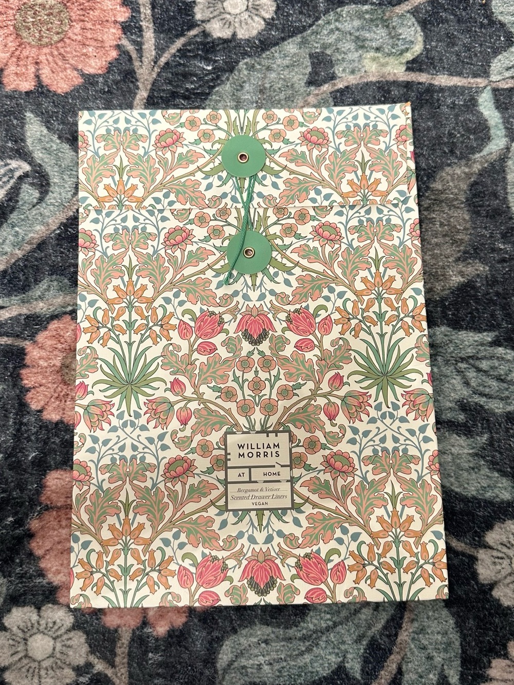 NEW William Morris at Home Bergamot & Vetiver Scented Drawer Liners